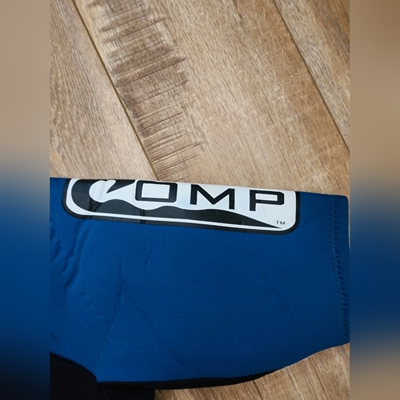 COMP Scuba Wet Suit Size Men's L Shorty Dive Diving Snorkel BLACK BLUE - Picture 2 of 5